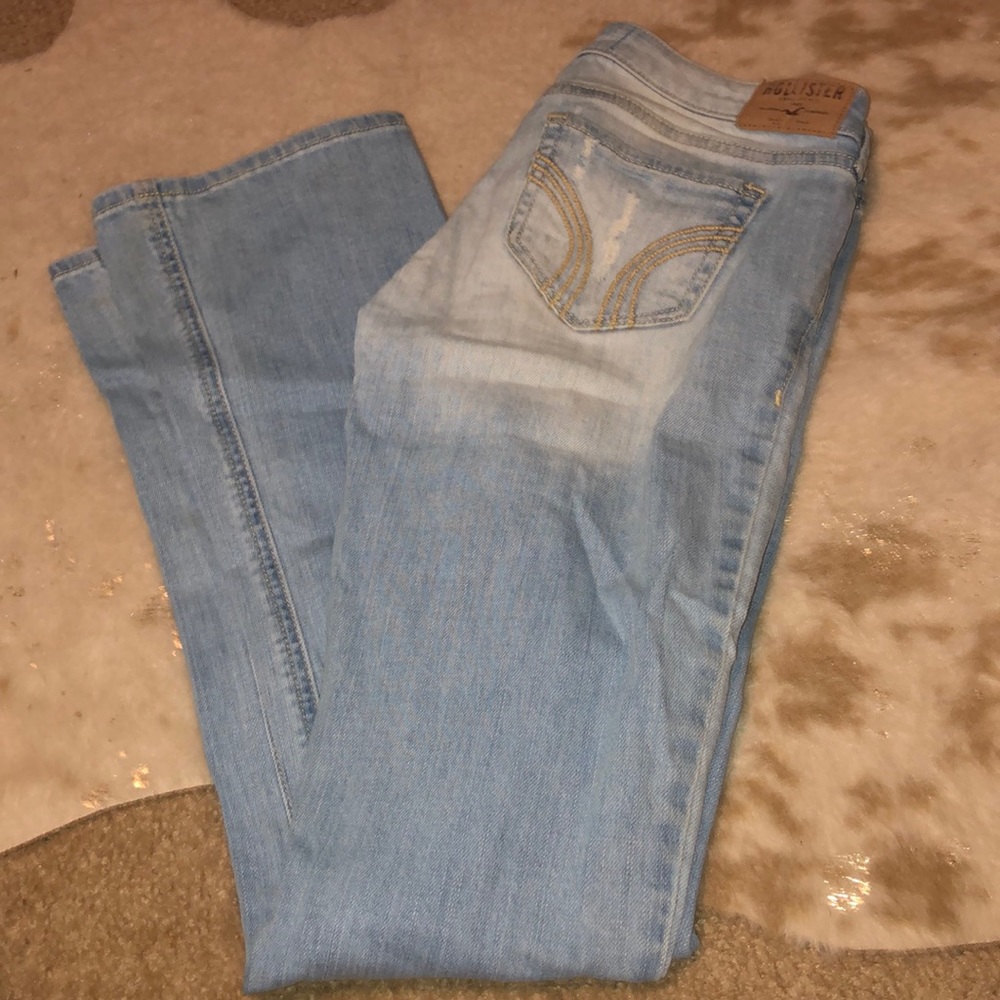 HOLLISTER BOOT CUT JEANS 1R